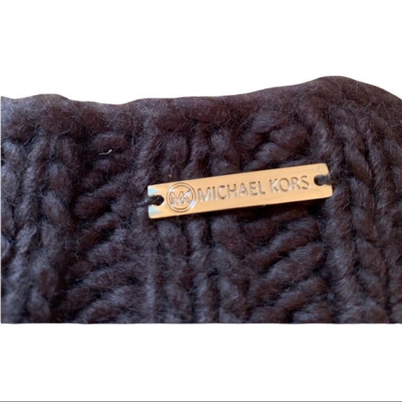 MICHAEL KORS HAT CABLE KNIT BEANIE BROWN TAN WOMENS GIRLS TEEN HAT - Picture 2 of 4